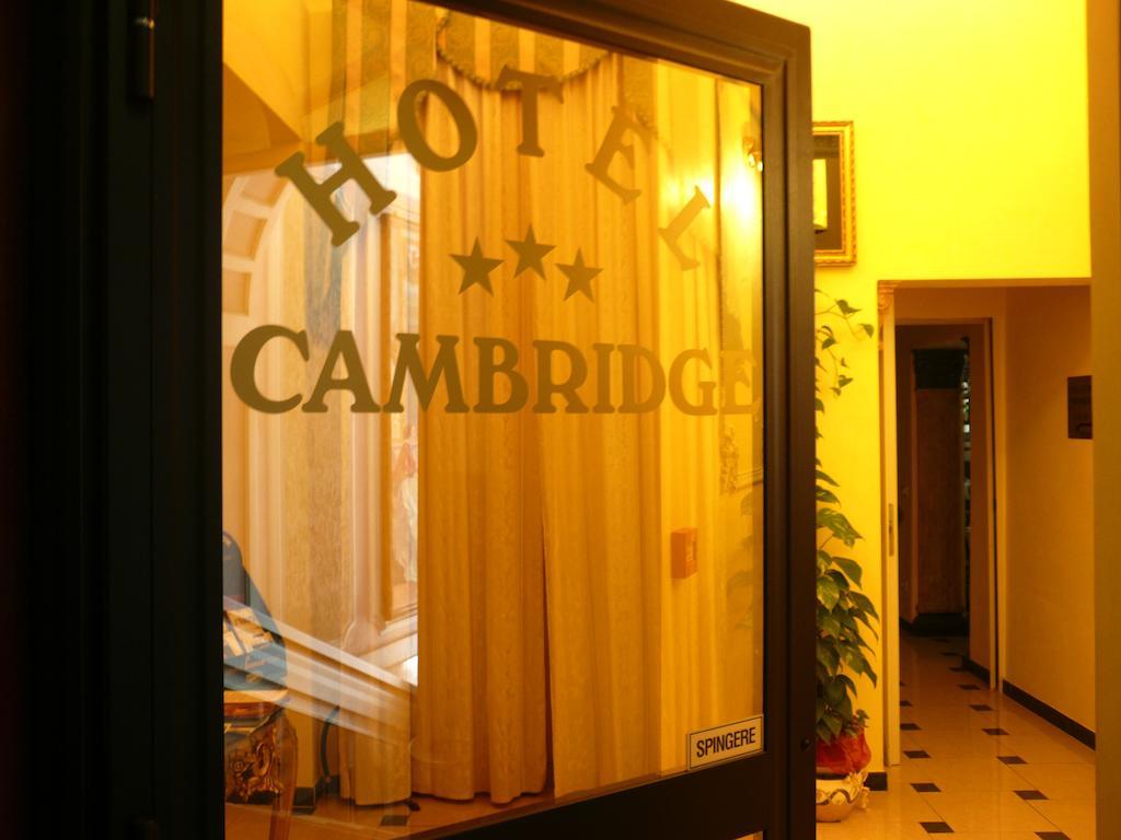 Cambridge Hotel Рим Екстер'єр фото
